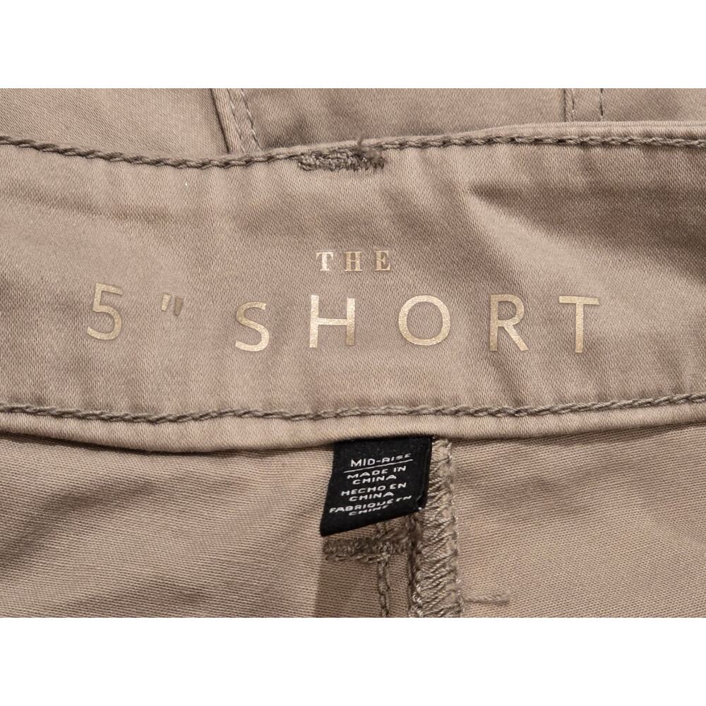 White House Black Market 5-Inch Khaki Shorts – NWT Size 8 - Picture 5 of 7
